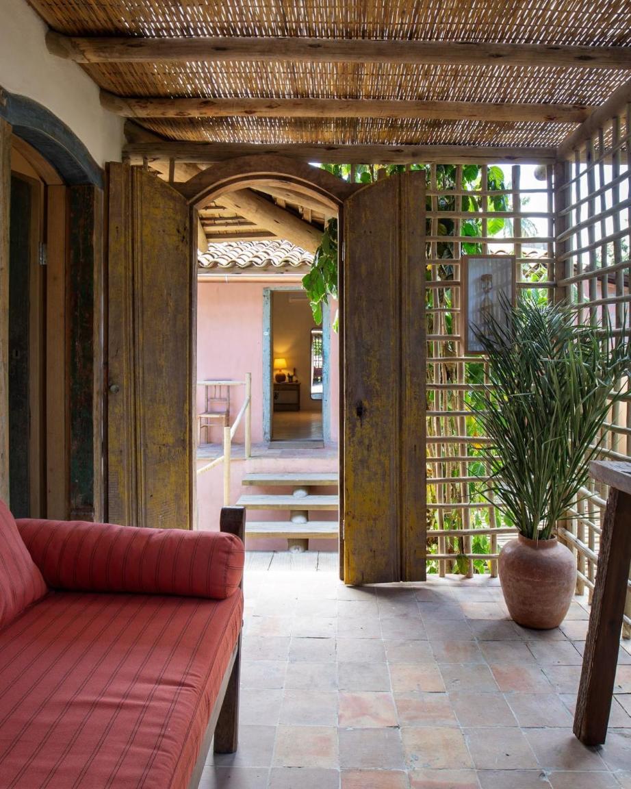 Na Praca Hotel Trancoso Exterior photo